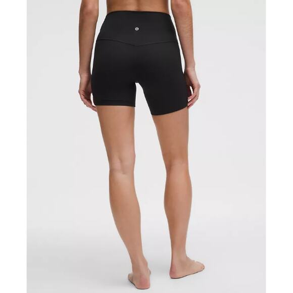 Lululemon Black Align™ High-Rise Ribbed Short 6" Size 12 - Picture 2 of 11